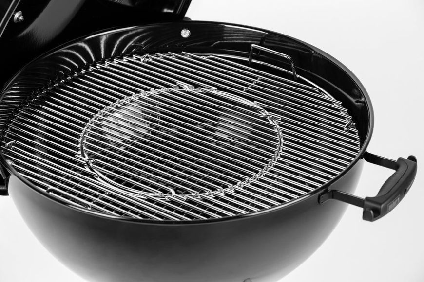 Угольный гриль Weber Master-Touch GBS E-5750 57 см, черный 14701004 фото
